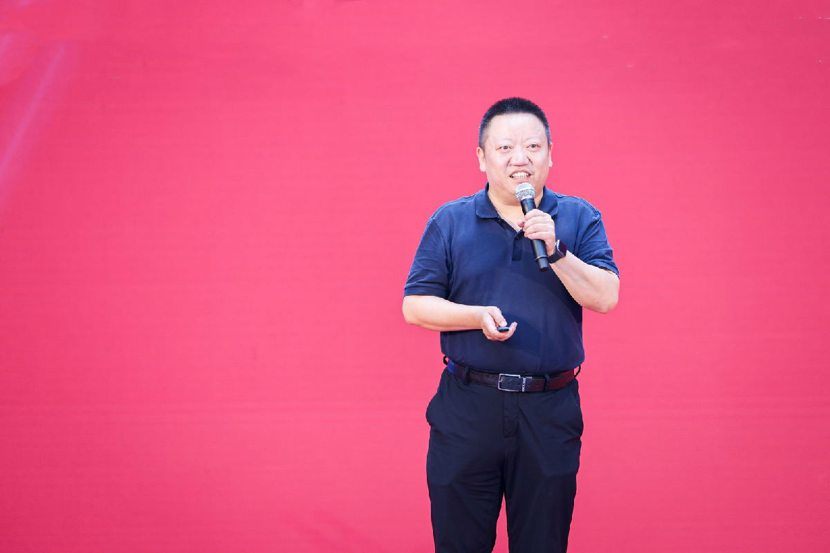 苟中军.jpg 小草影院