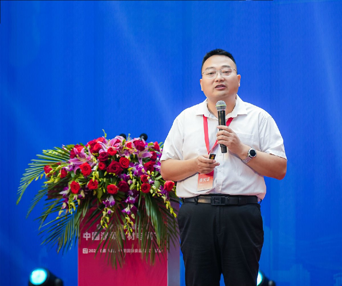 李东.jpg 小草影院