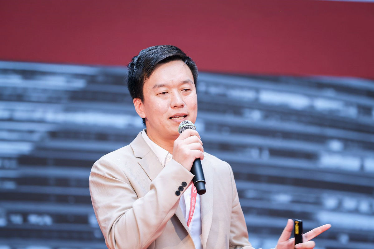 鲁佳.jpg 小草影院