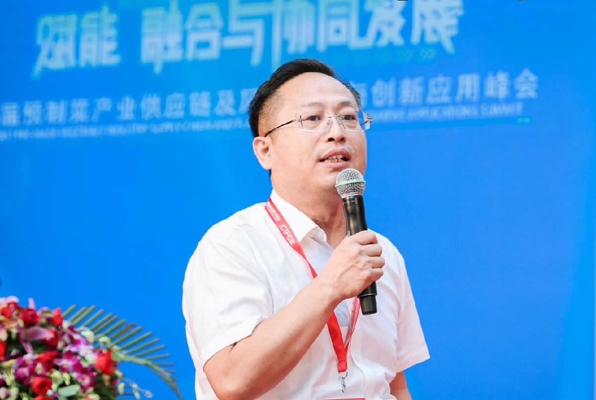 张峰军.jpg 小草影院